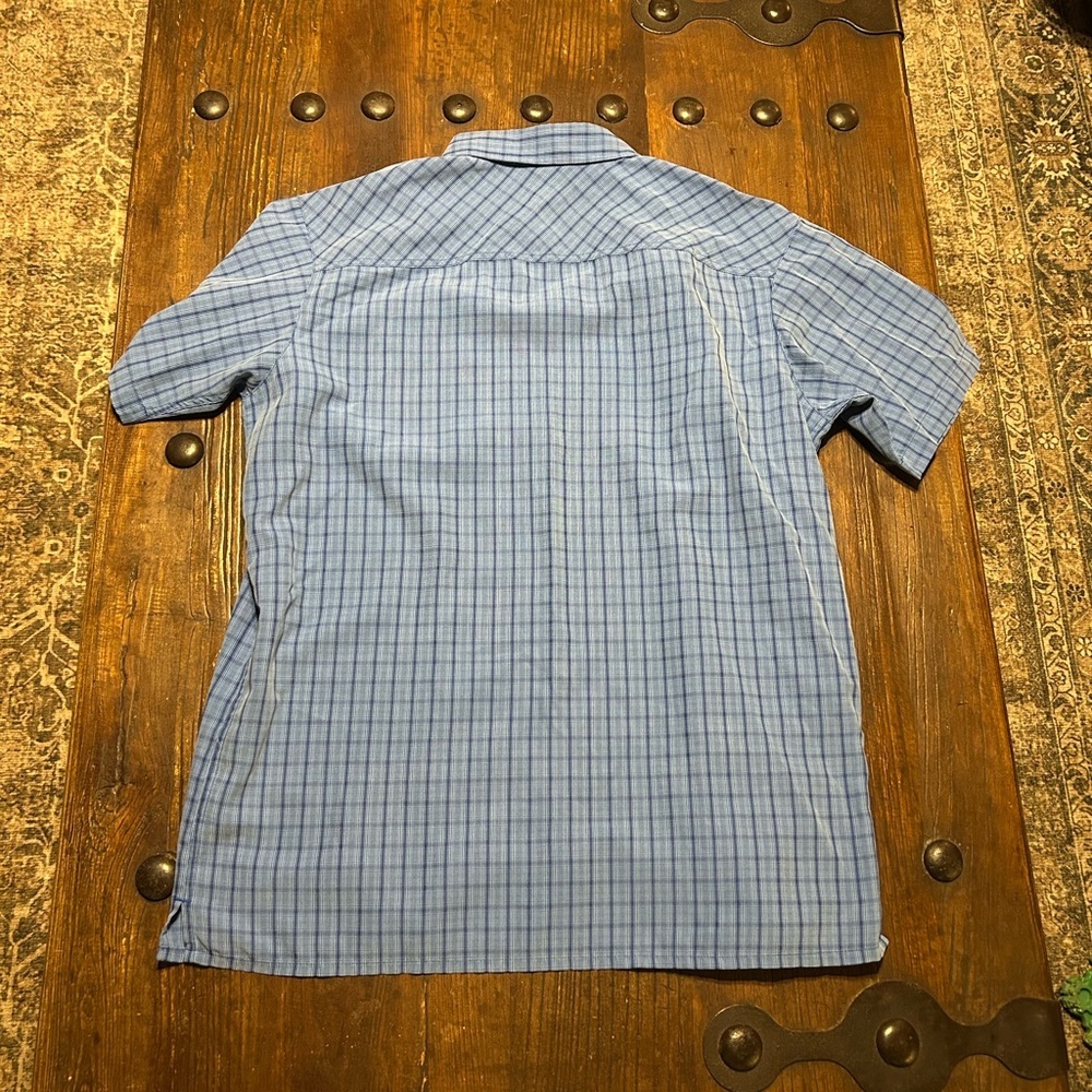 Columbia Light Blue Plaid Short Sleeve Shirt - Picture 2 of 3